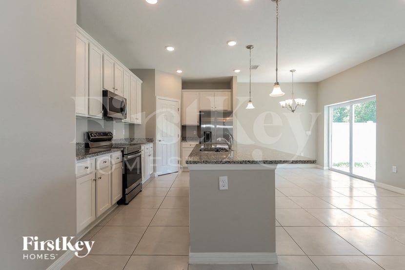 150 Windsor Reserve Dr - Photo 6 of 17
