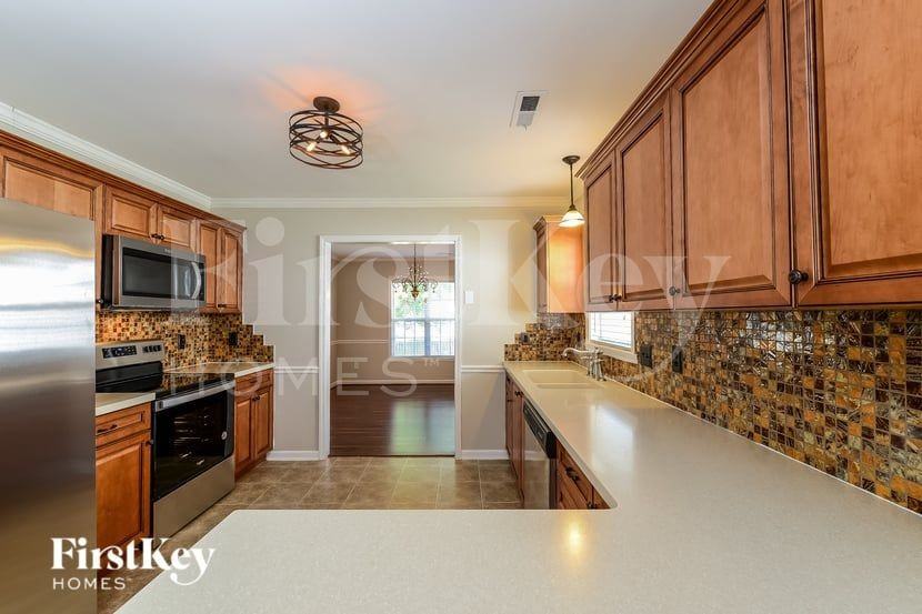 1946 Longmont Dr - Photo 6 of 15