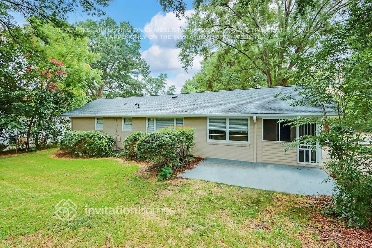 3521 Edsel Pl - Photo 5 of 26