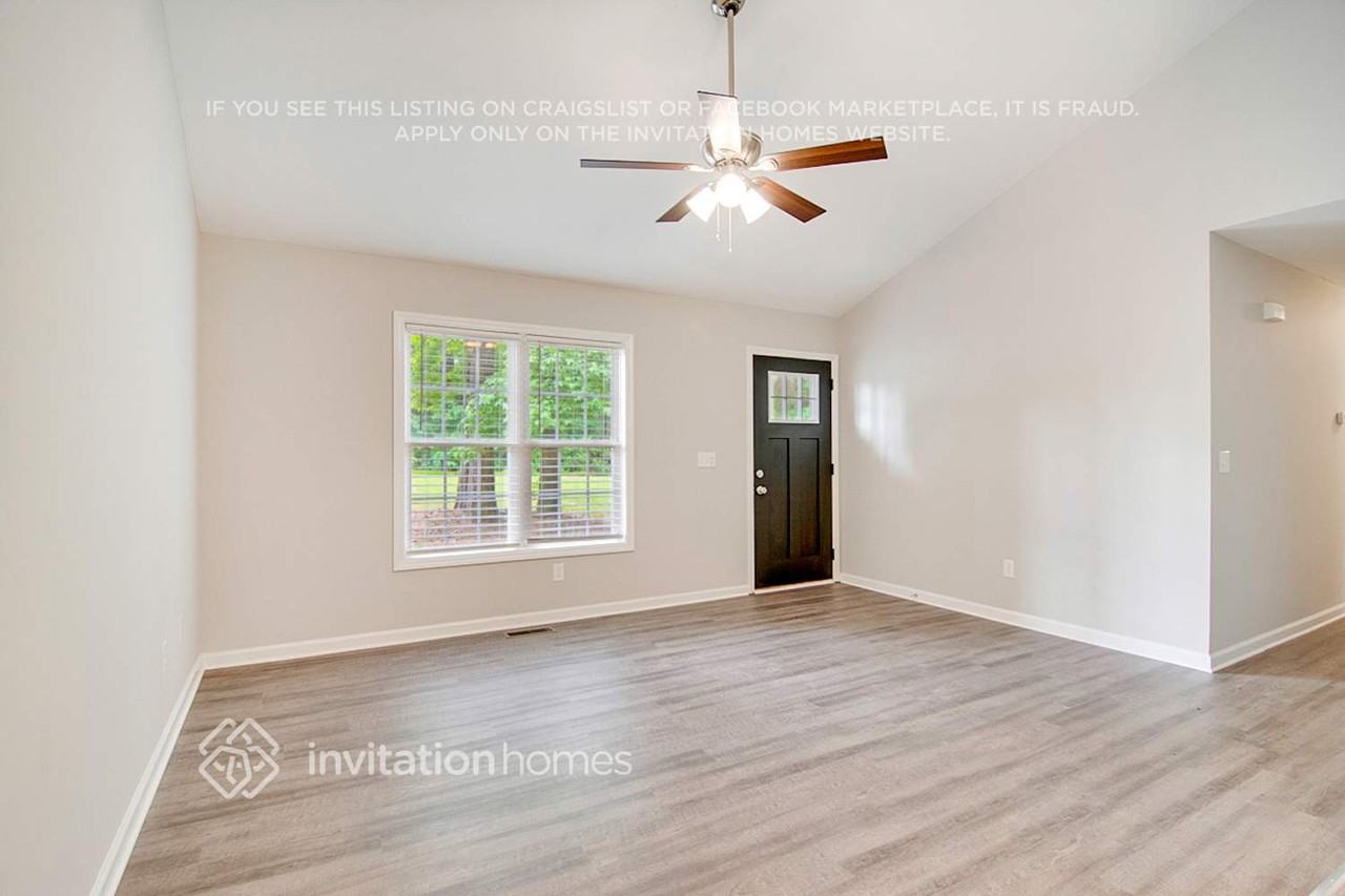 428 Cloverdale Dr - Photo 6 of 29