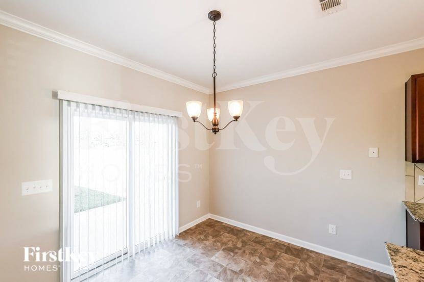 4459 Brookshire Cir - Photo 6 of 15