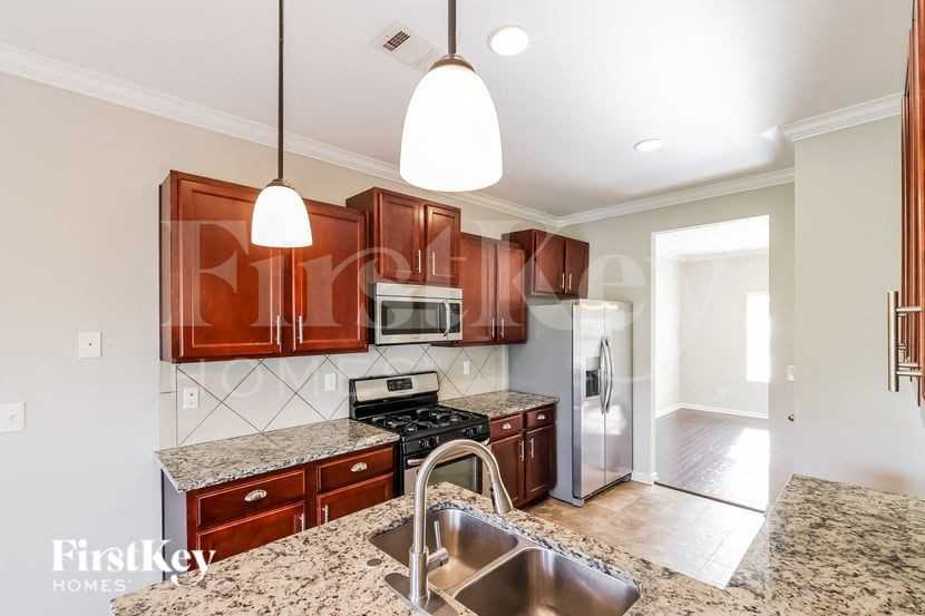 4459 Brookshire Cir - Photo 7 of 15
