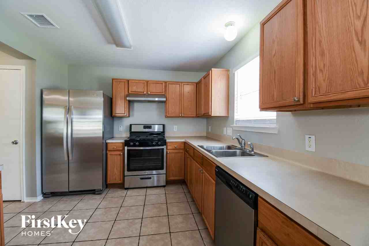 9414 Gnarled Chestnut Ct - Photo 7 of 15