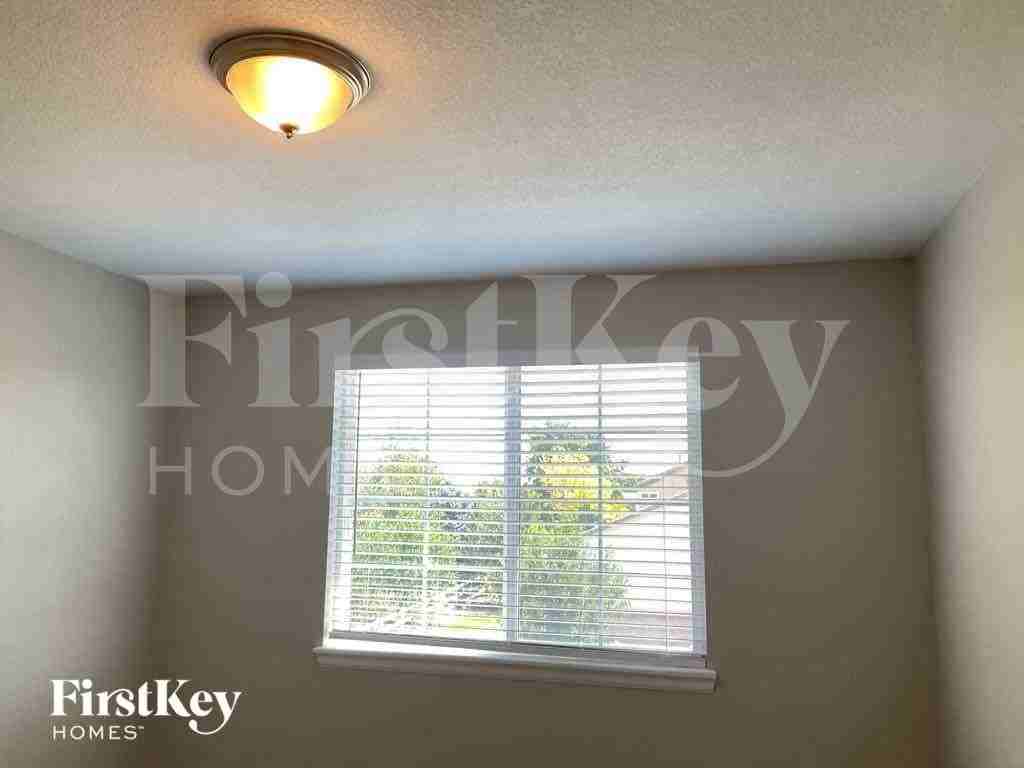 24620 E Wyoming Cir - Photo 6 of 15