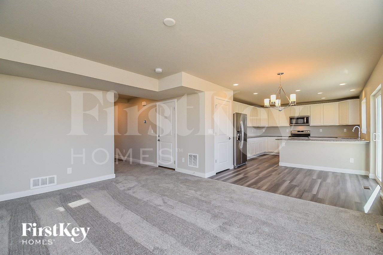 10503 Horton Dr - Photo 3 of 15