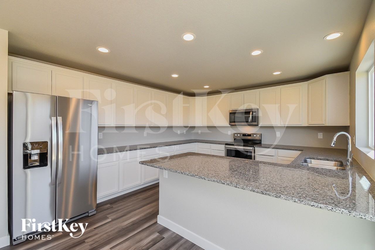 10503 Horton Dr - Photo 5 of 15
