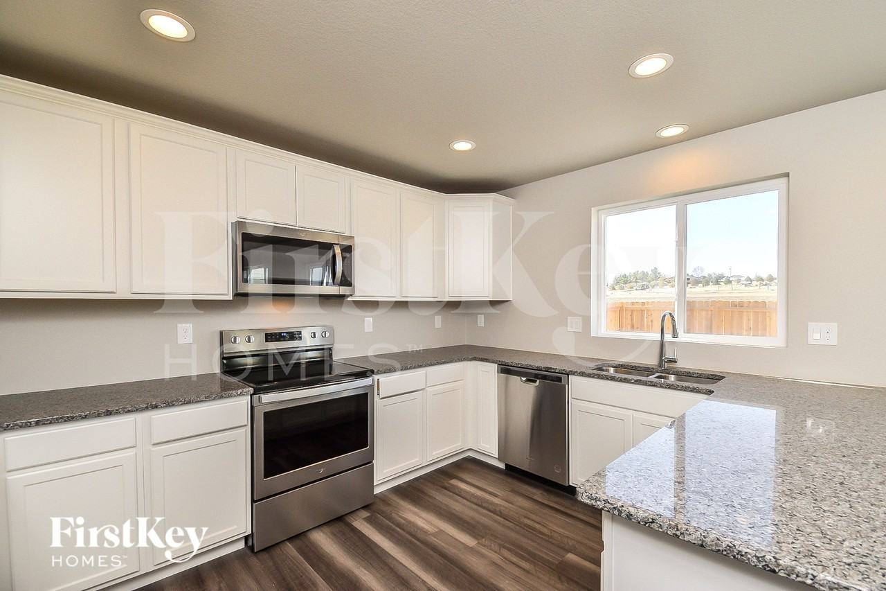 10503 Horton Dr - Photo 6 of 15