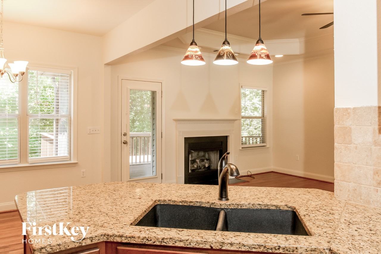 136 Lime Creek Ln - Photo 6 of 15