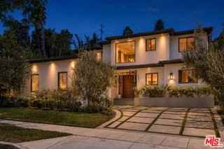 2408 Castle Heights Ave - Photo 3 of 8
