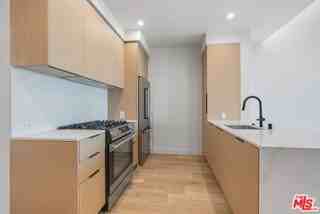3555 Overland Ave #PH7 - Photo 2 of 8
