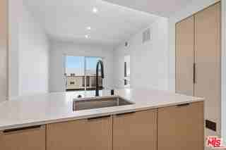 3555 Overland Ave #PH7 - Photo 4 of 8