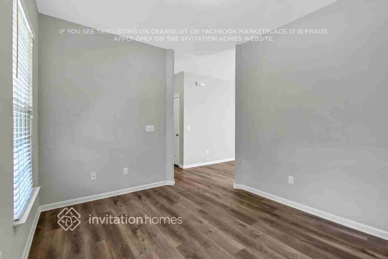 16207 Long Talon Way - Photo 5 of 31