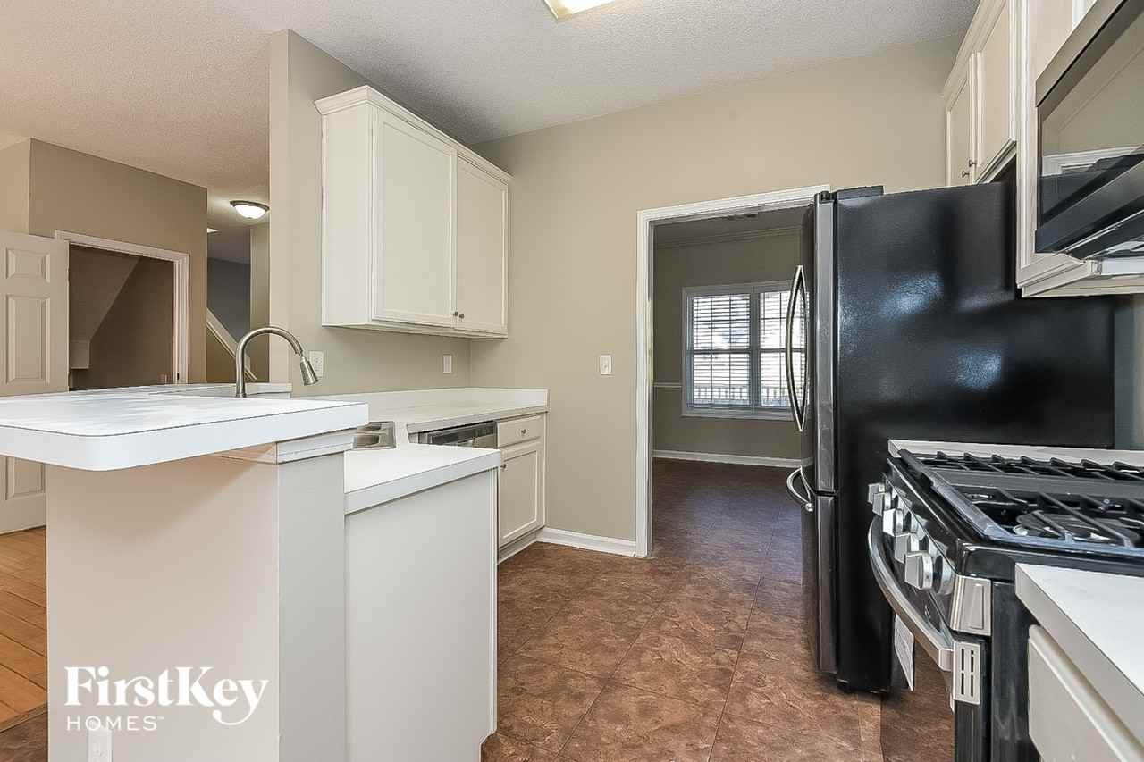 405 Westwind Ct - Photo 6 of 15