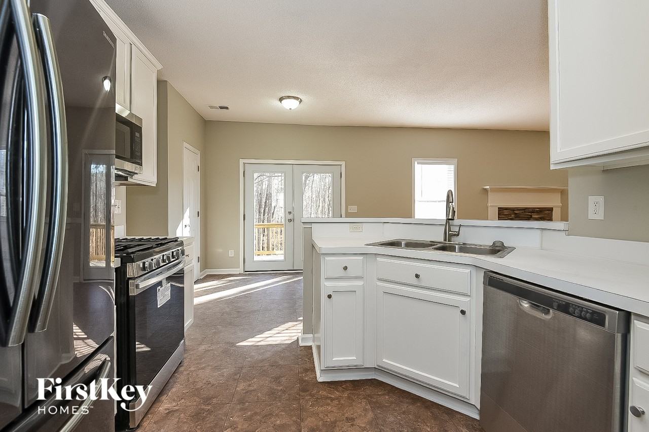 405 Westwind Ct - Photo 7 of 15