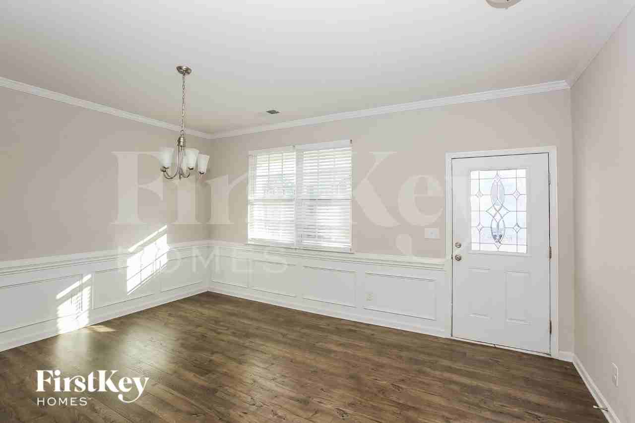 1709 Savory Ln - Photo 5 of 16