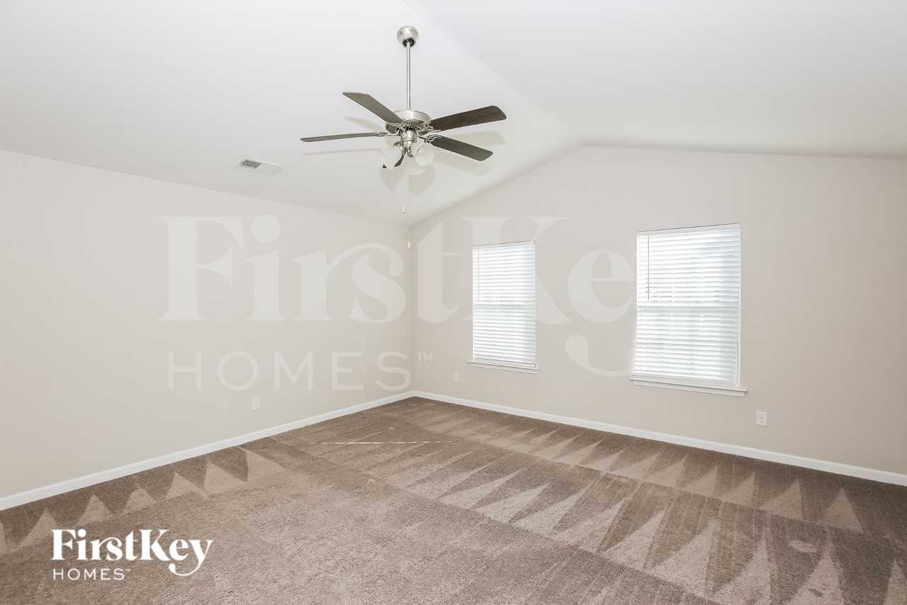 1709 Savory Ln - Photo 7 of 16
