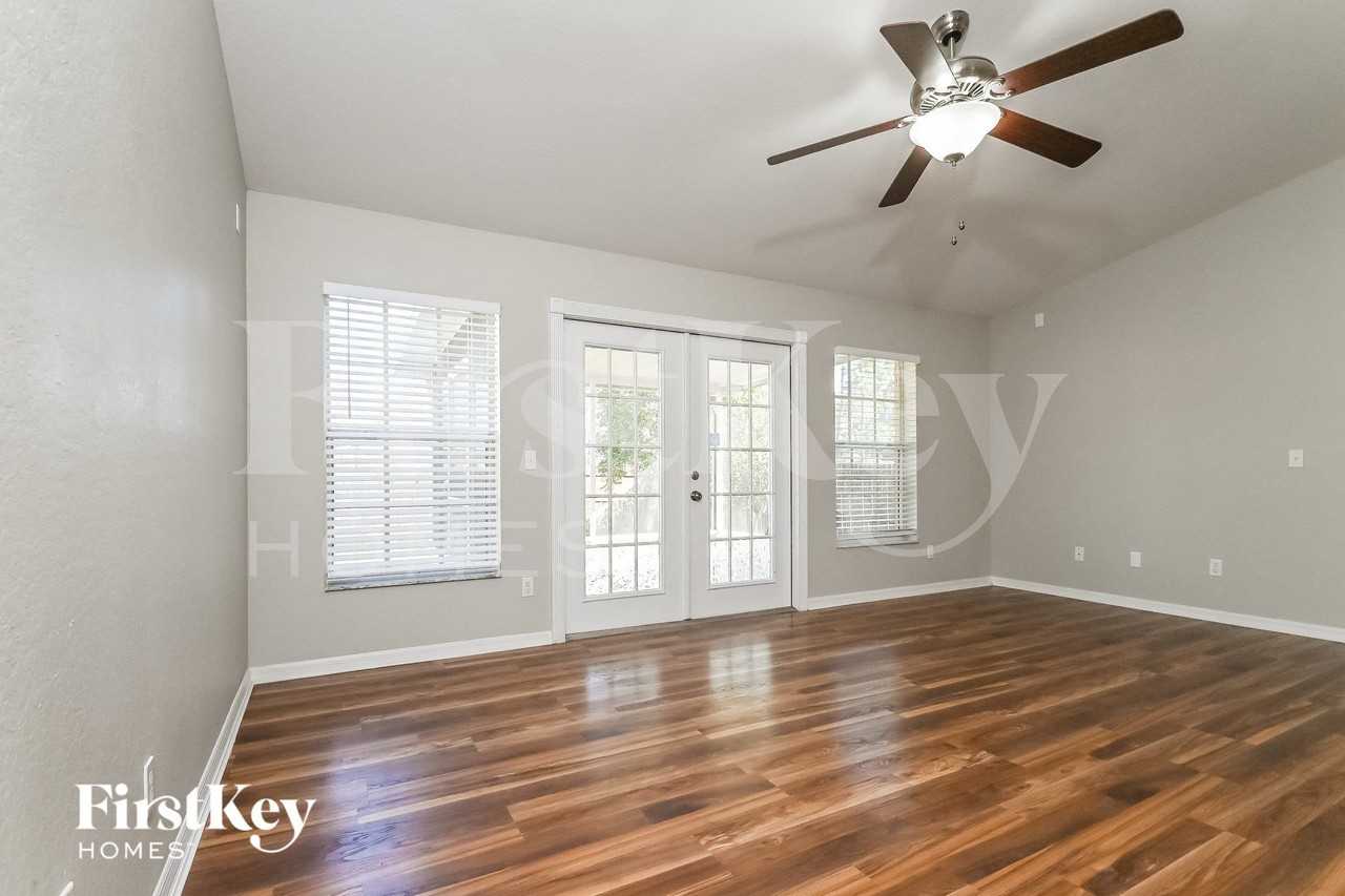 8035 Sugar Pine Blvd - Photo 4 of 15