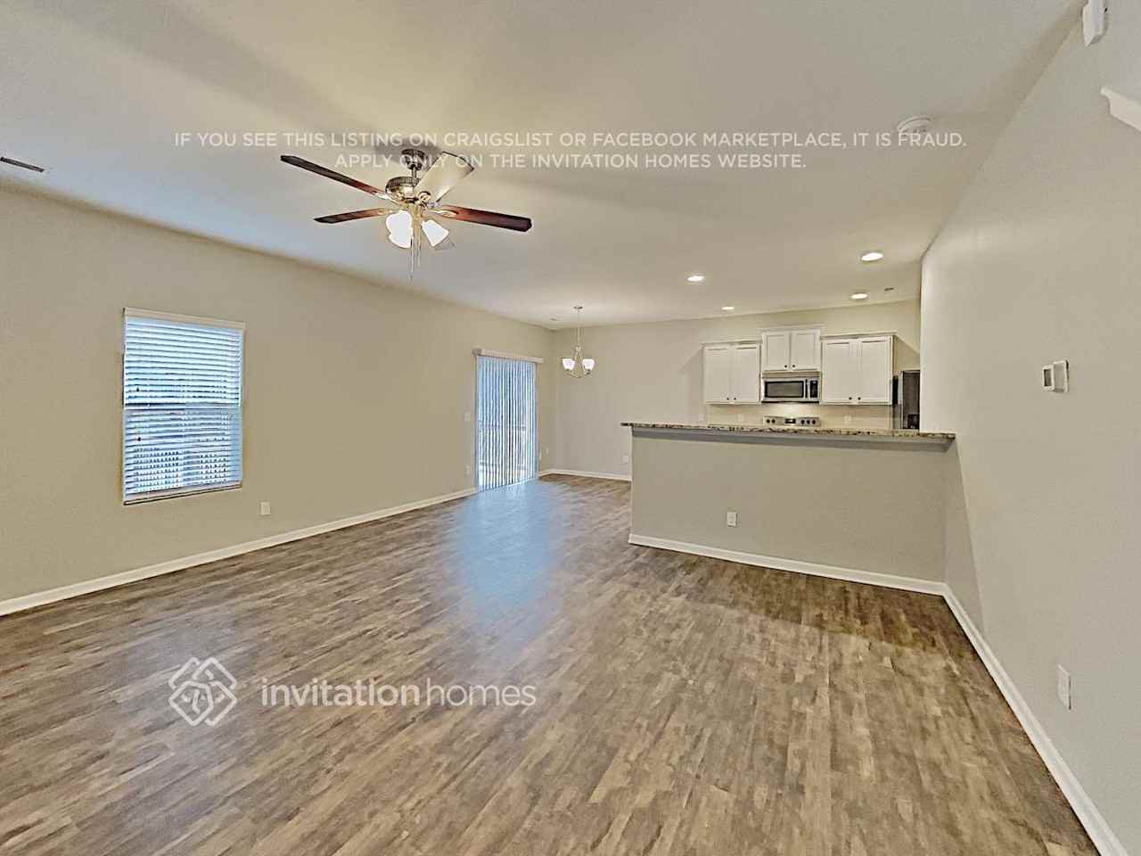 1416 Waylon Ave - Photo 4 of 23