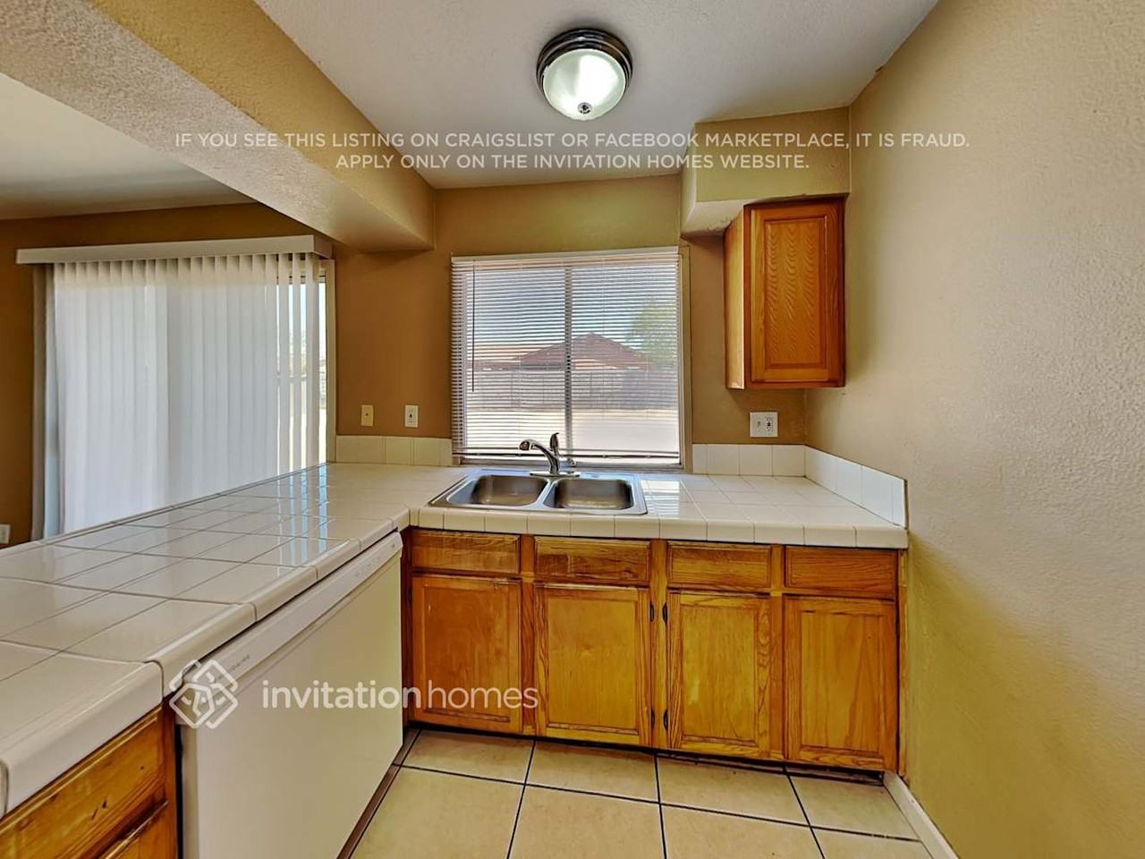 5025 S 20th Ave - Photo 7 of 17