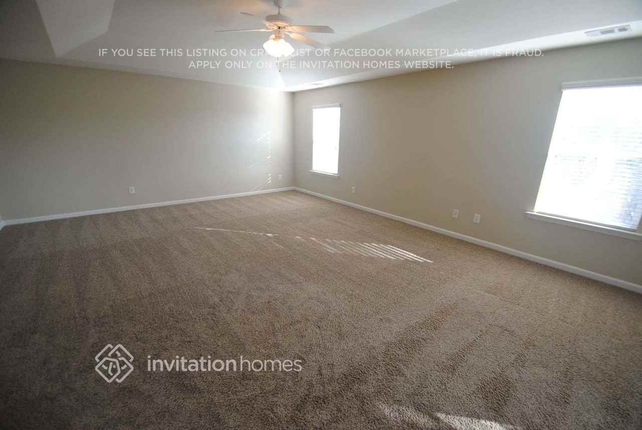 1208 Lanier Springs Dr - Photo 7 of 11
