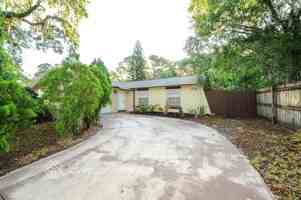 featured image of 2719 Linwood Dr
