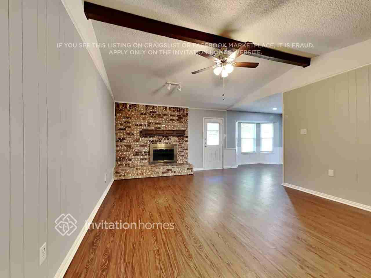 6476 Green Ridge Dr - Photo 3 of 18