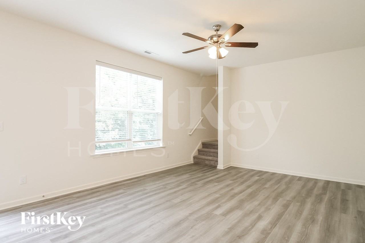 5665 Beaver Pond Trl - Photo 4 of 15