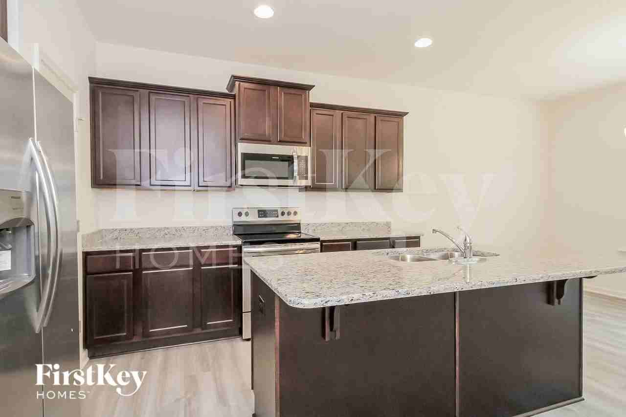 5665 Beaver Pond Trl - Photo 6 of 15