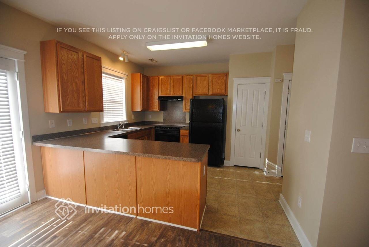 13827 Carleen Way Dr - Photo 3 of 9