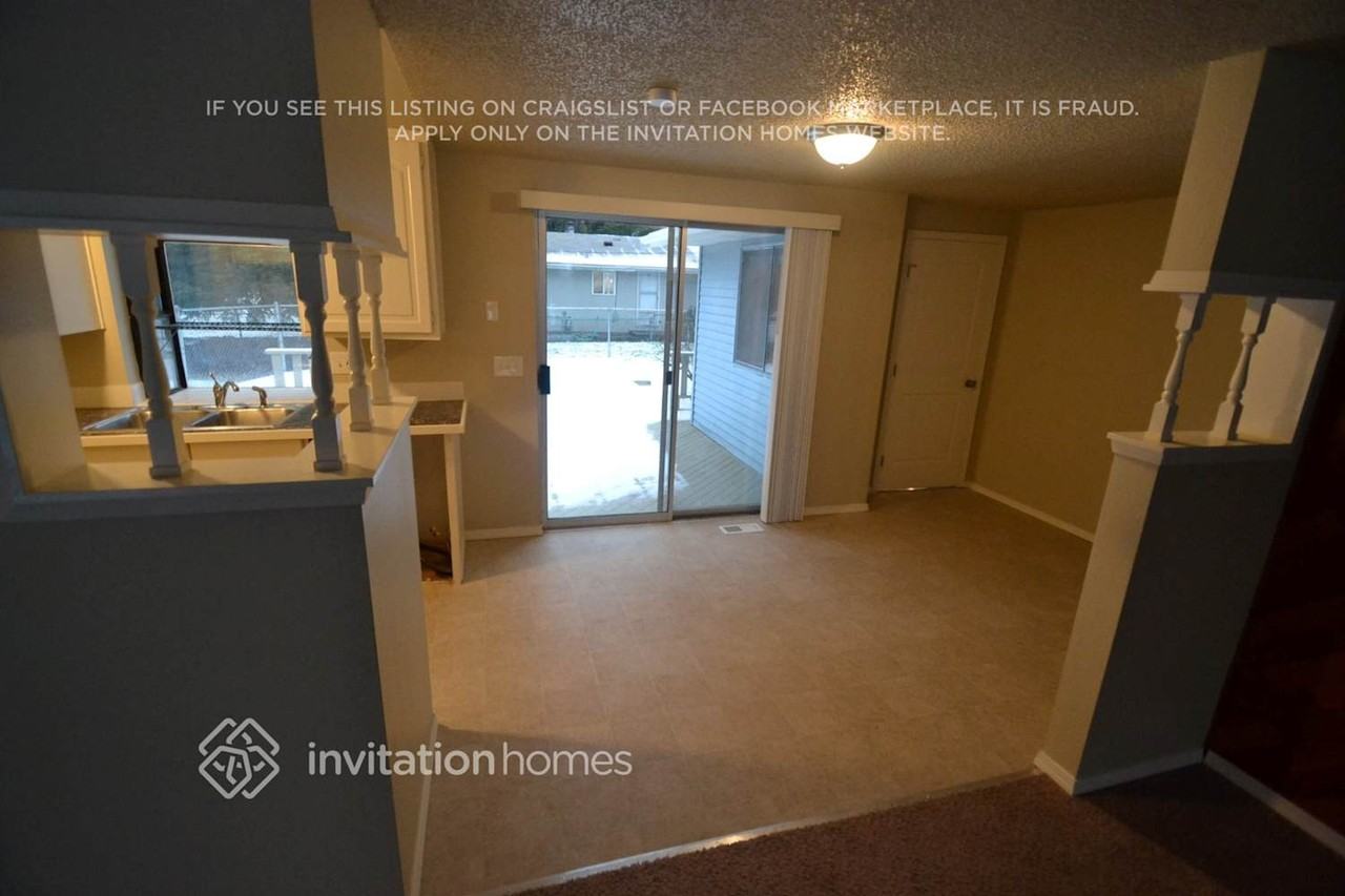 12526 Se 172nd St - Photo 5 of 14