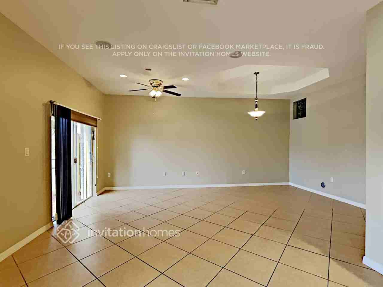5076 Sw 141st Ave - Photo 5 of 18