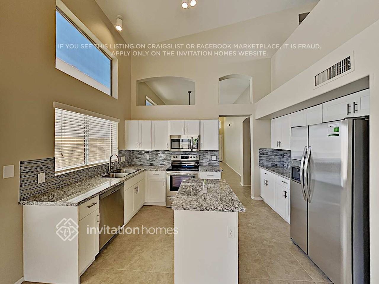 5064 E Catalina Ave - Photo 7 of 15