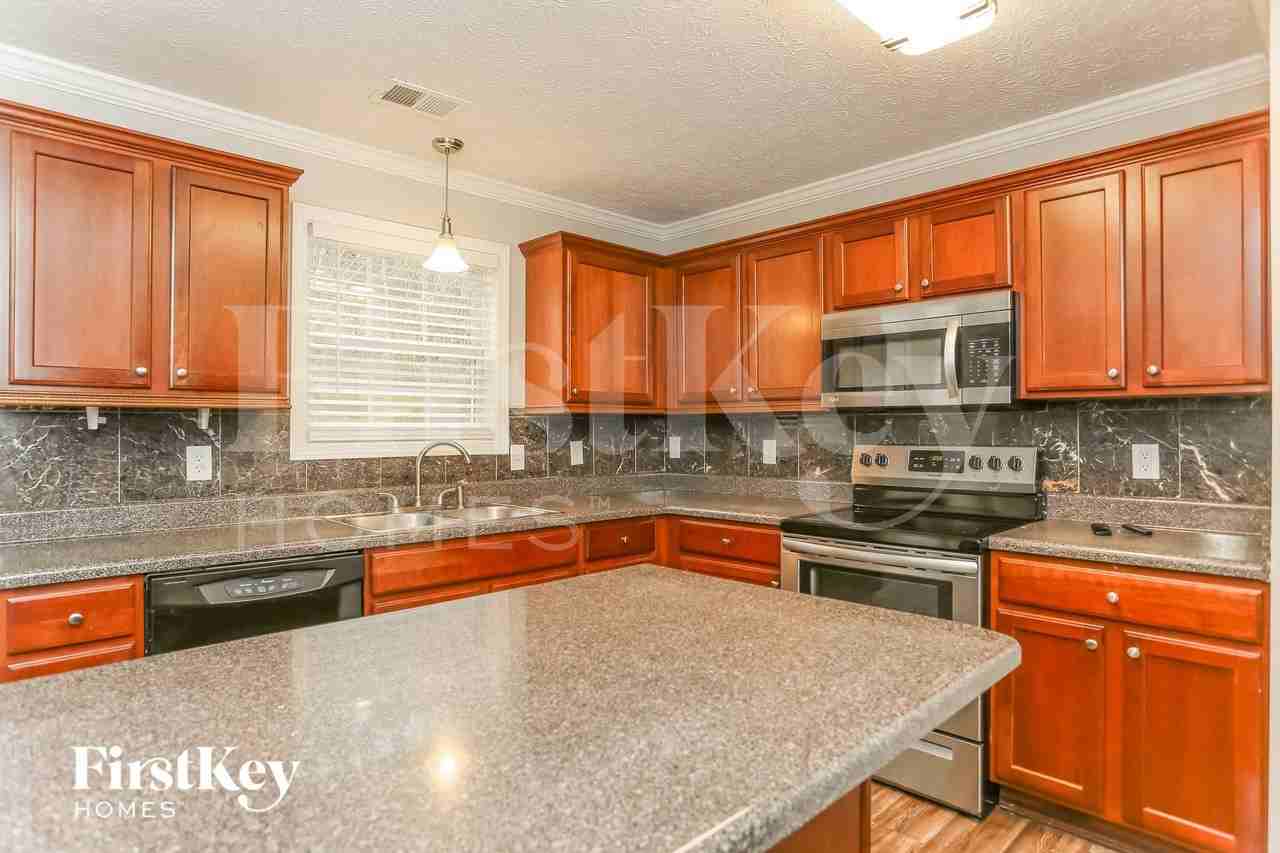 1294 Oak Knoll Ct - Photo 7 of 15