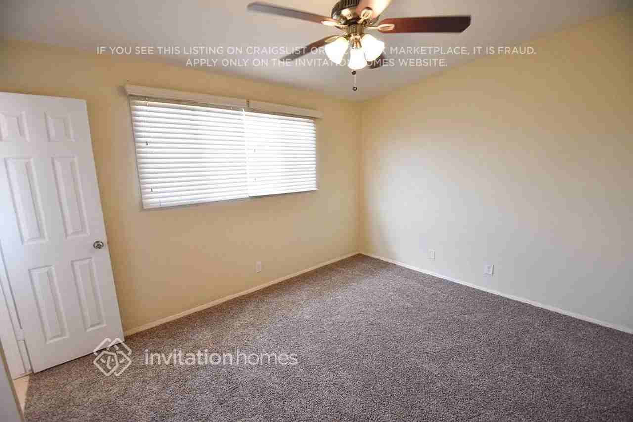 2136 E Bramble Ave - Photo 6 of 10