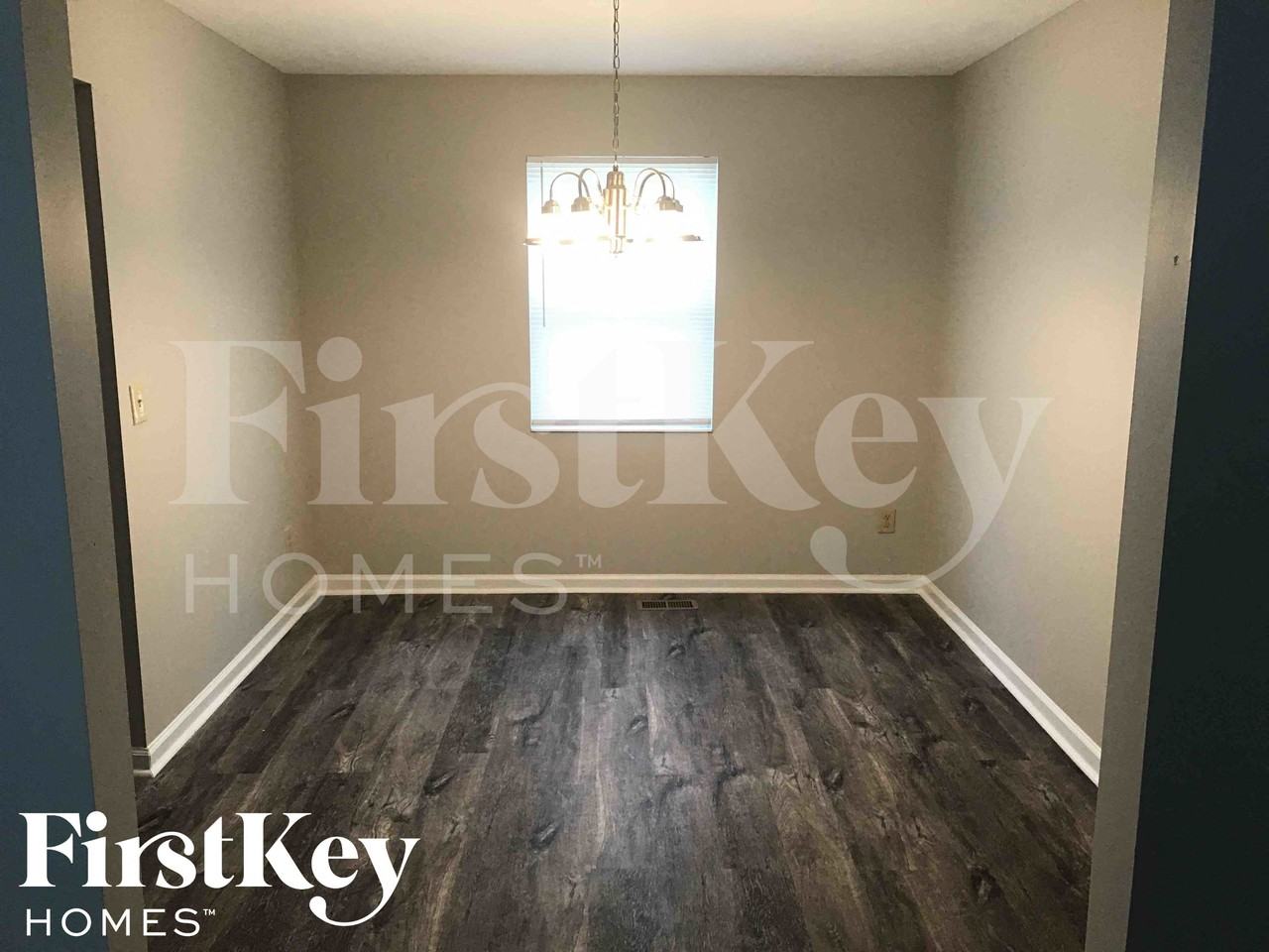 875 Millers Run Ct - Photo 4 of 24