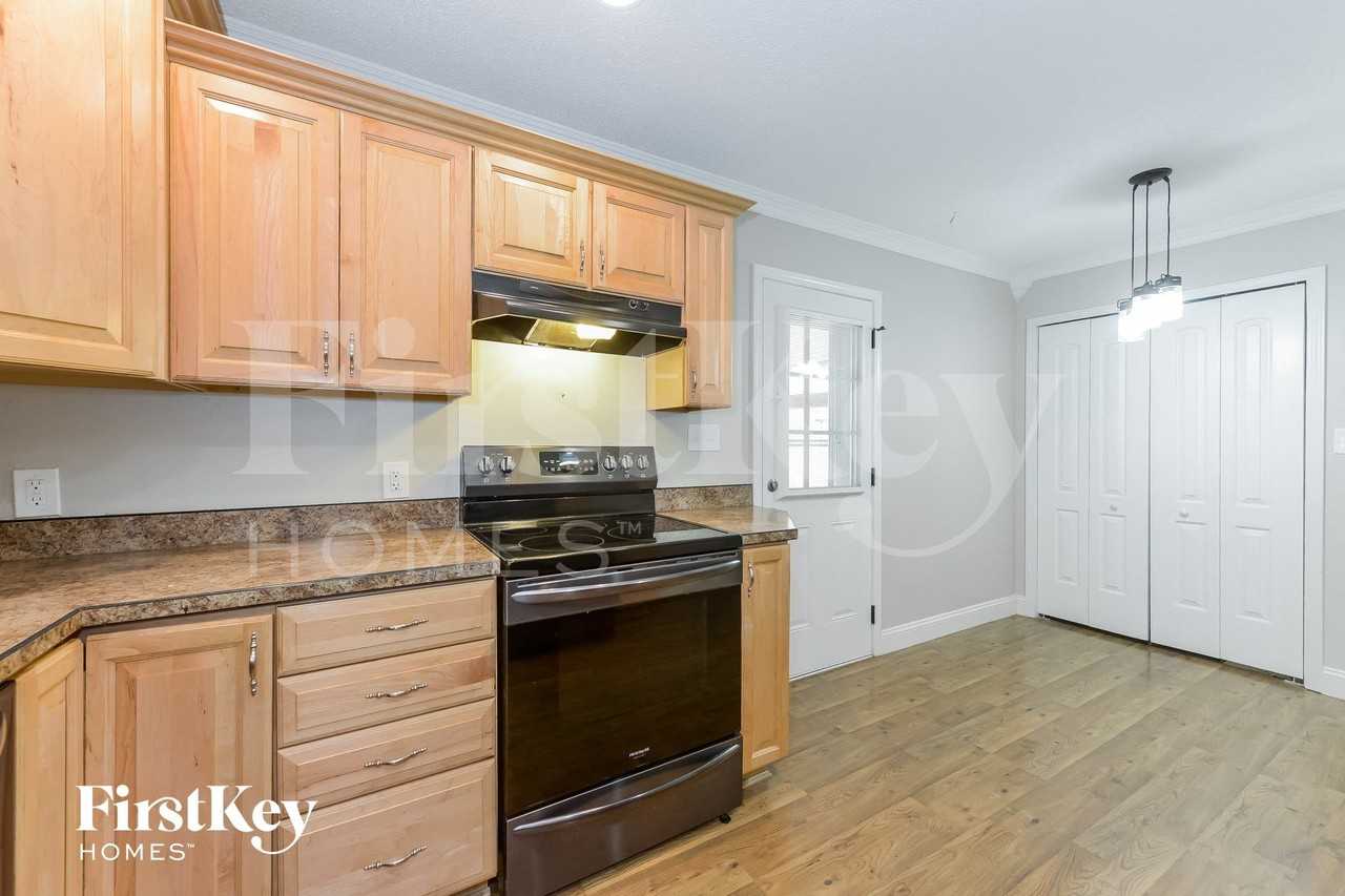 6712 Nw Sioux Dr - Photo 6 of 15