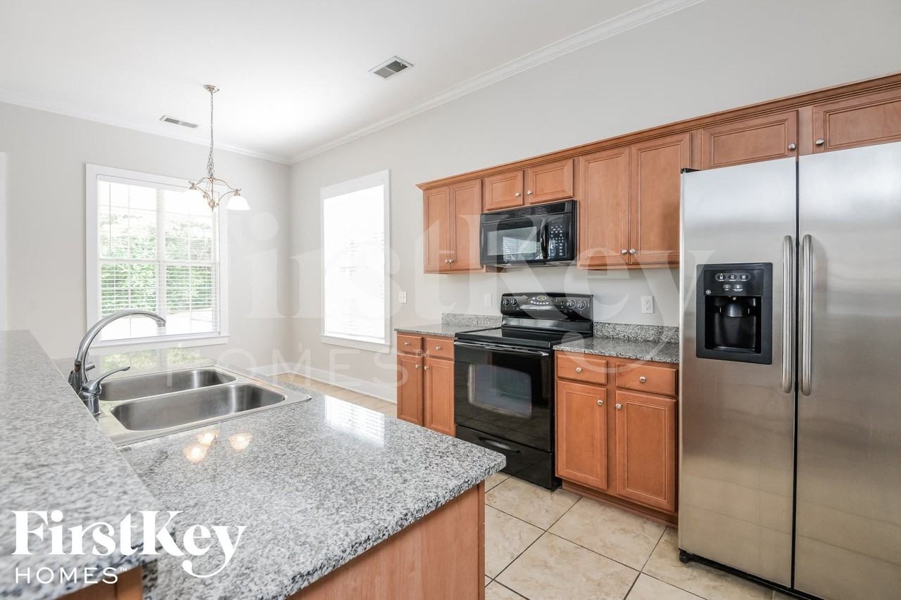 5432 Wisteria Trce - Photo 6 of 15