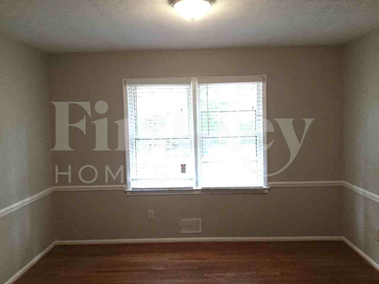 455 Ohern Ct - Photo 3 of 14