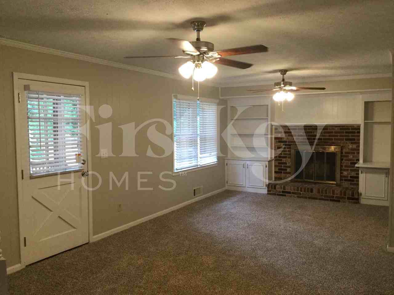 455 Ohern Ct - Photo 4 of 14