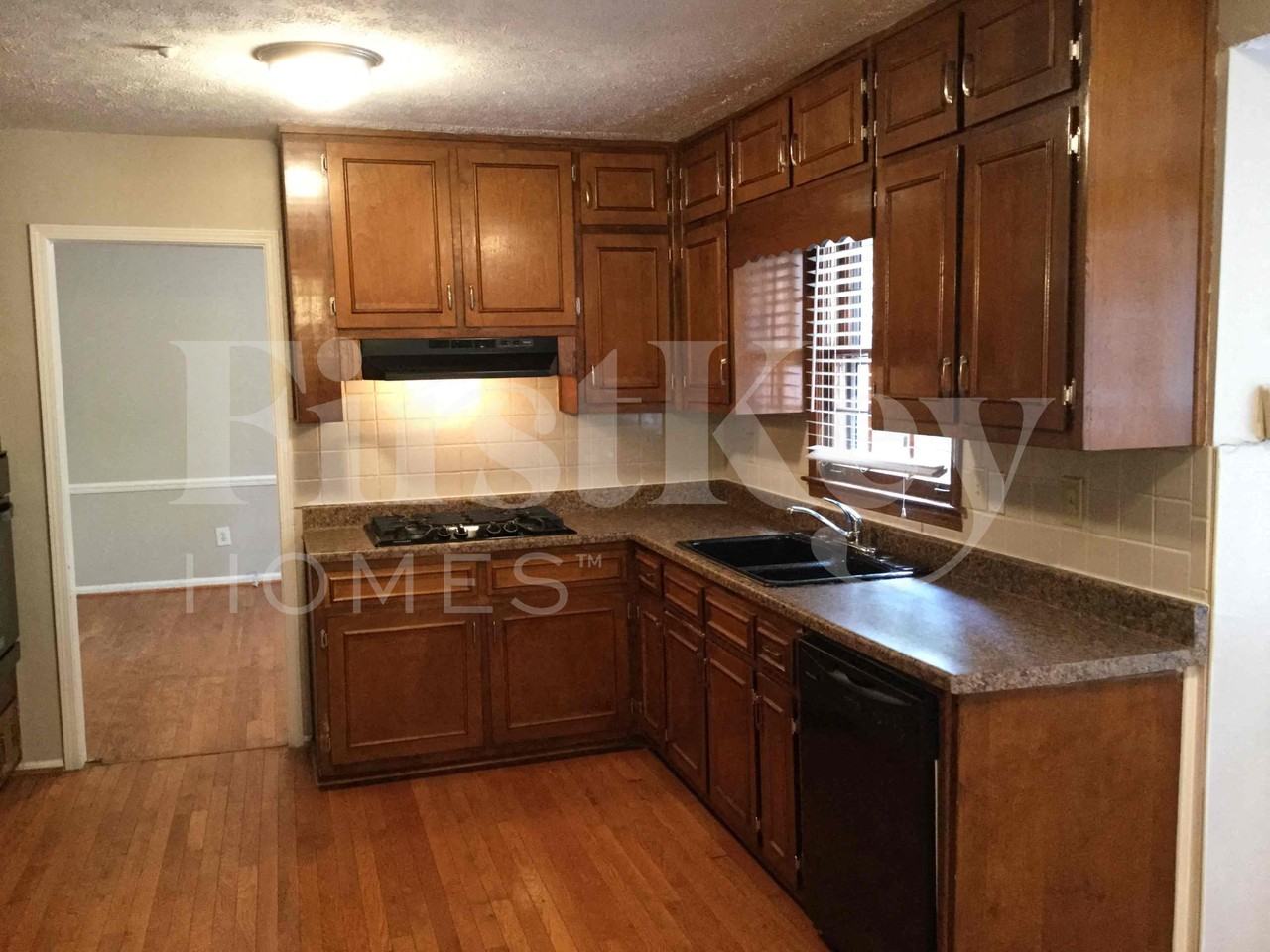 455 Ohern Ct - Photo 6 of 14