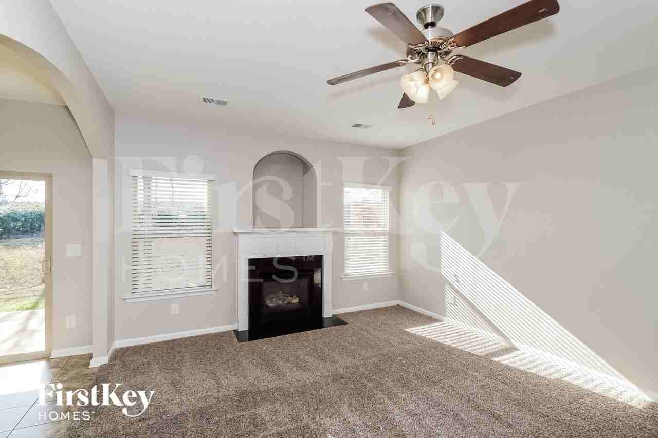 308 Polo Ct - Photo 2 of 15