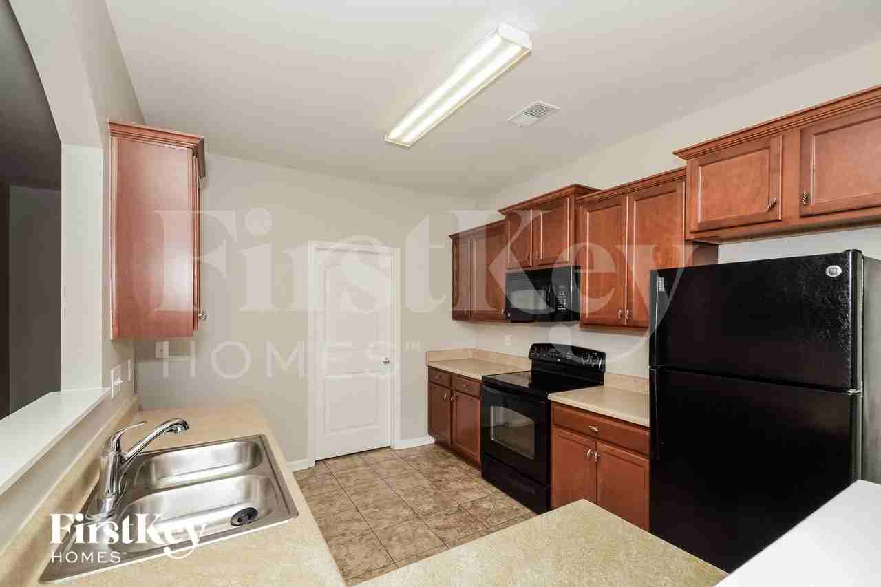 308 Polo Ct - Photo 7 of 15