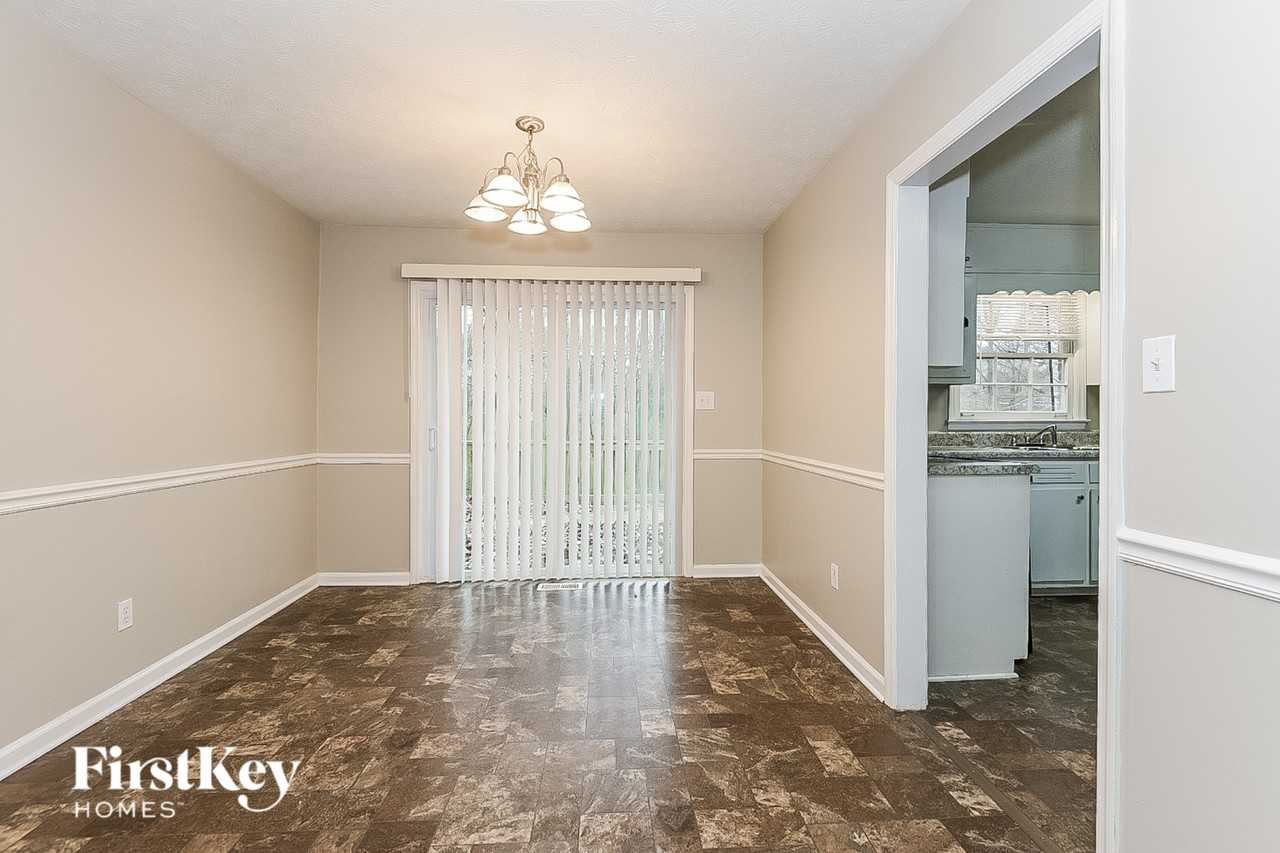 2661 Oxbow Way Sw - Photo 3 of 15