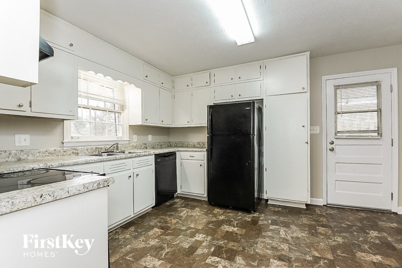 2661 Oxbow Way Sw - Photo 4 of 15