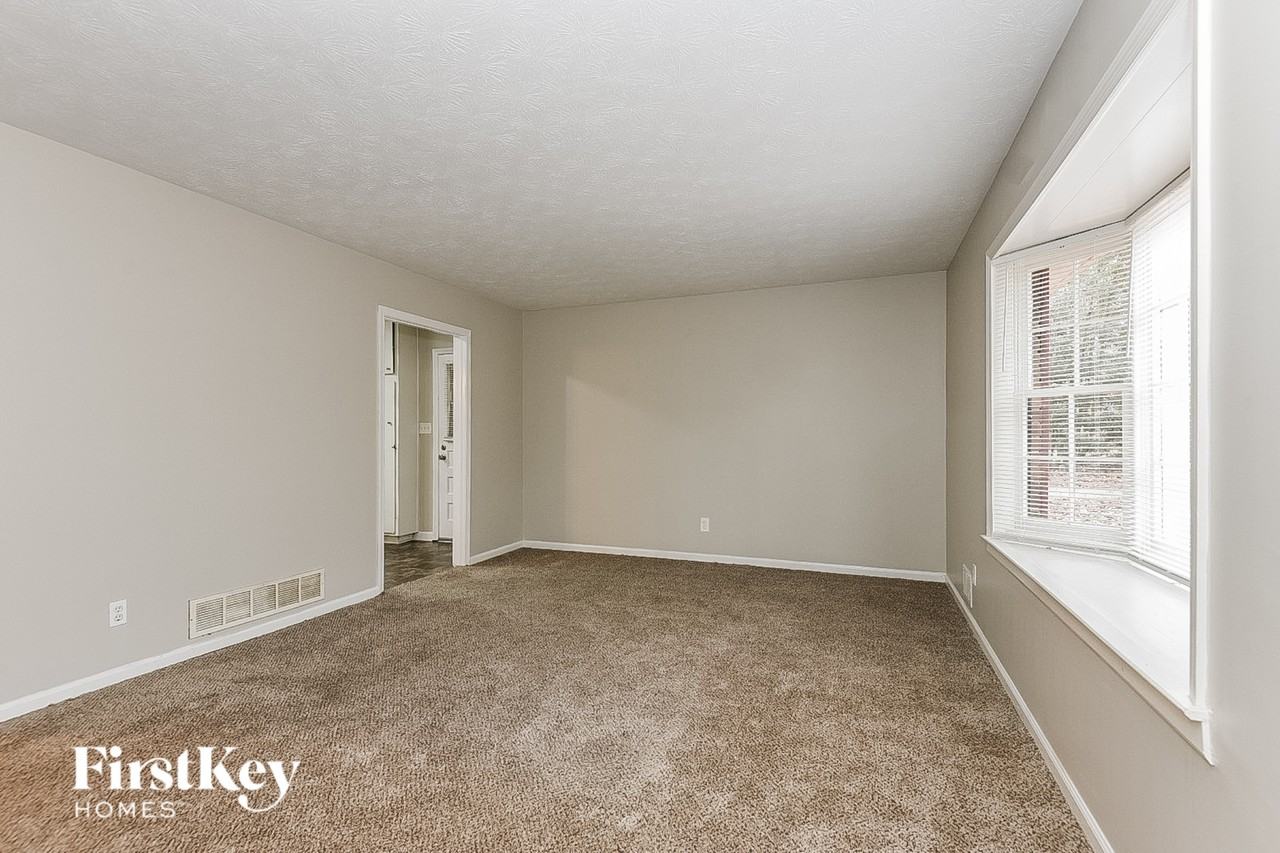 2661 Oxbow Way Sw - Photo 7 of 15