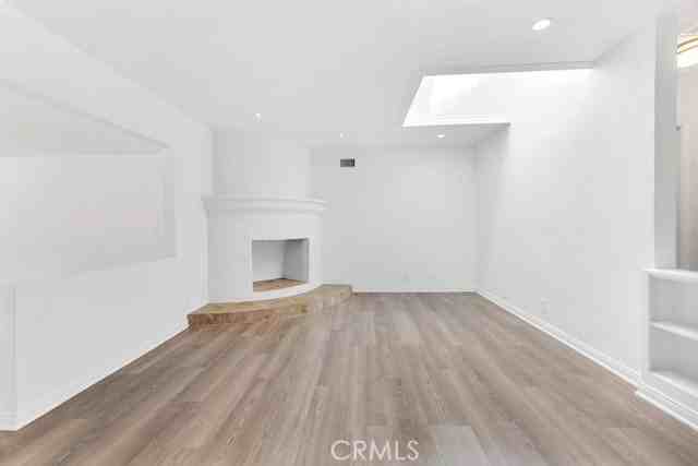 20540 Keswick St - Photo 6 of 8