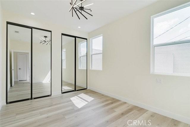 10405 Ruffner Ave - Photo 4 of 8
