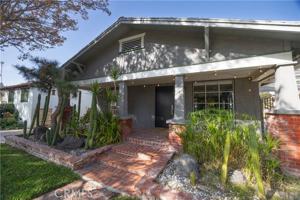 featured image of 11049 Blix St