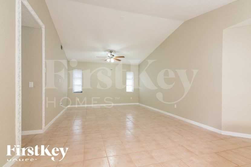 17365 Holmes Ave - Photo 3 of 15
