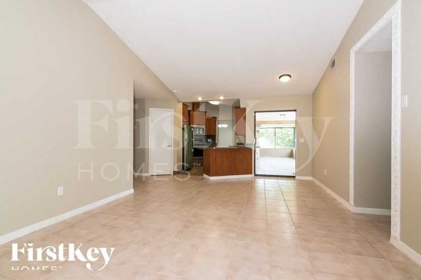 17365 Holmes Ave - Photo 4 of 15